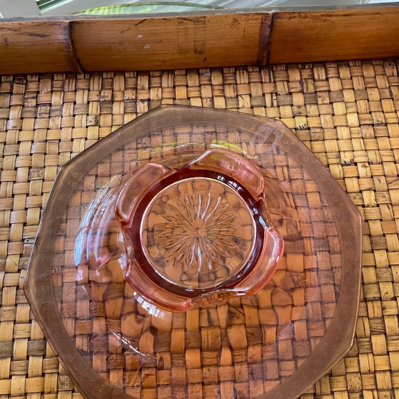 Vintage Pink Depression Glass Bowl With Gold Etched Gilding - Picture 5 of 7